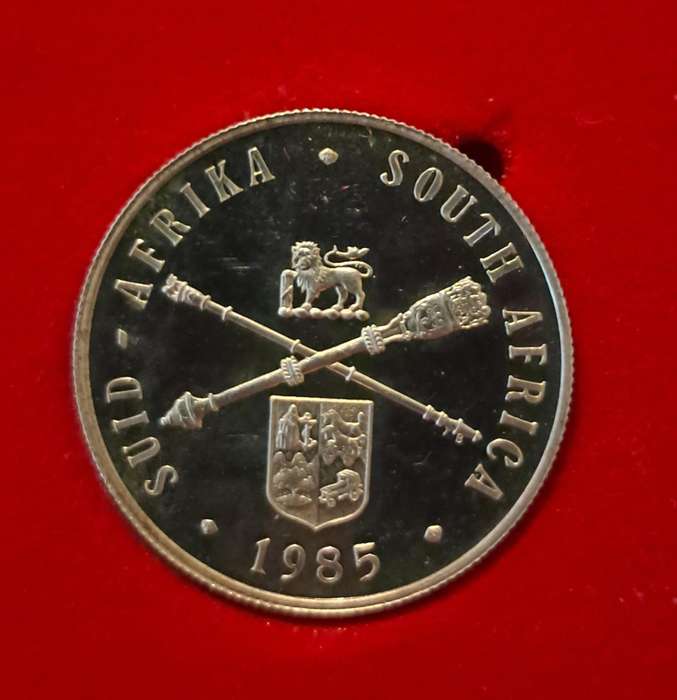 1985 Silver Proof  1 Rand Parliament