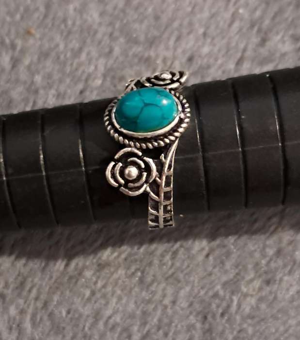 Silver Plated Ring Size 7