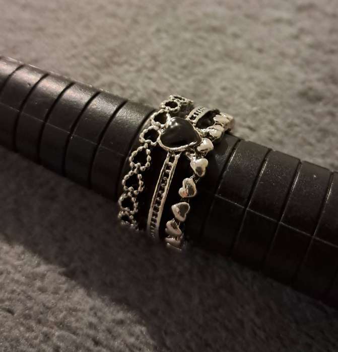 Adjustable Ring