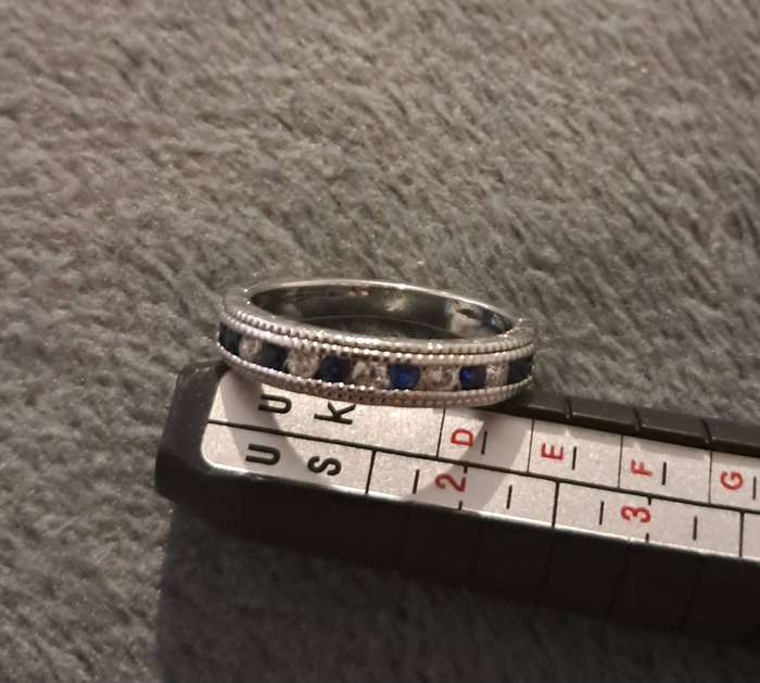 Classic Minimalist Ring Synthetic Zirconia Size 7
