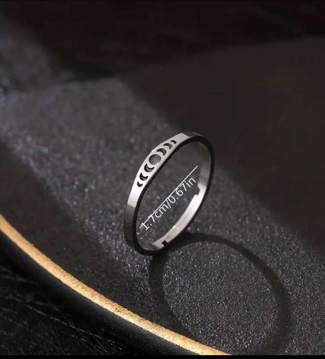 Adjustable Moon Phase Glow in the dark ring