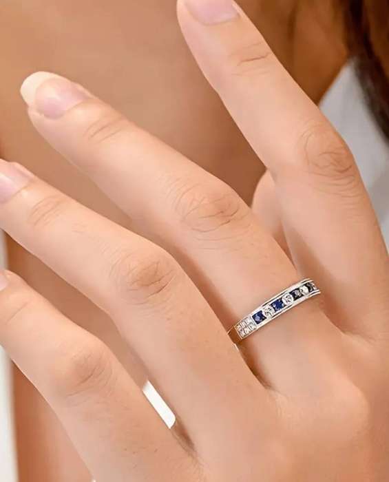Classic Minimalist Ring Synthetic Zirconia Size 7