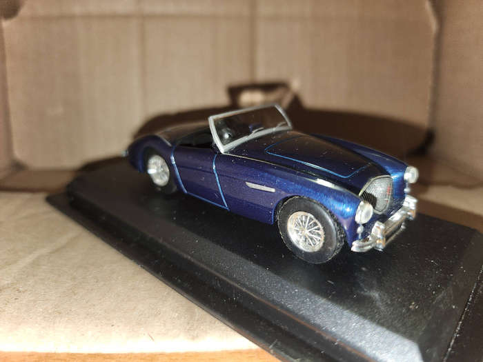 Austin Healey 100 (1:43)