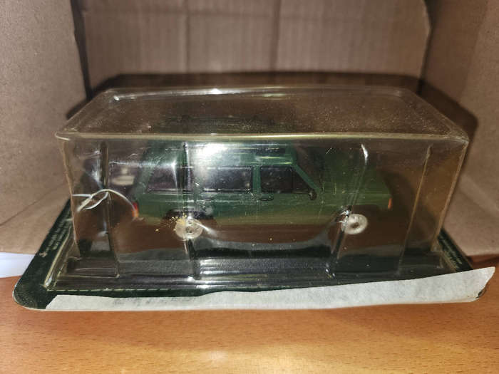 Jeep Grand Cherokee Model (1;43)