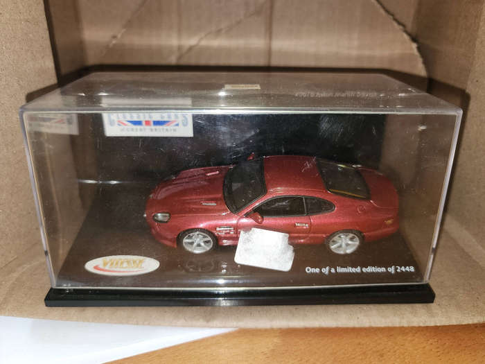Aston Martin Martin DB7 GT (1:43)