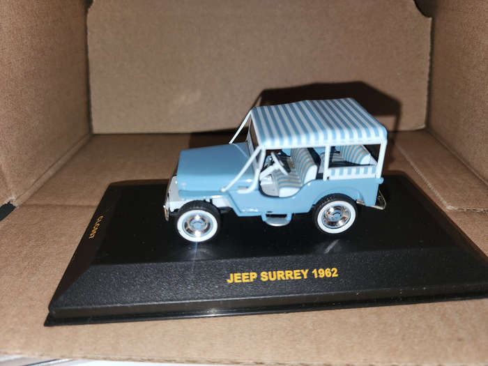 Jeep Surrey (1962) 1:43
