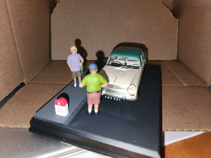 Austin Cambridge on Phot-Shoot Mini Diarama (1:43)