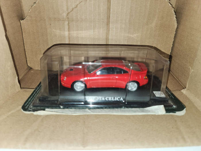 Toyota Celica  (1:43)