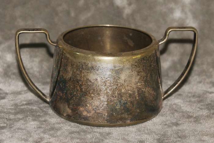 Elkington EPNS hard soldered sugar bowl