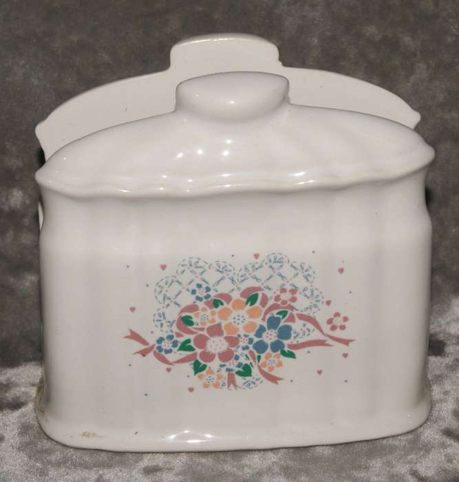Vintage ceramic serviette holder