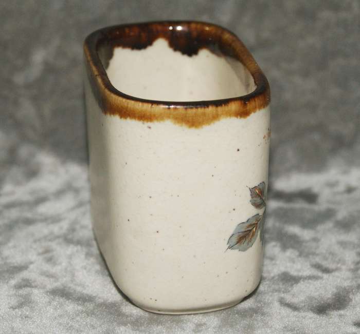 Stoneware floral toothpick holder