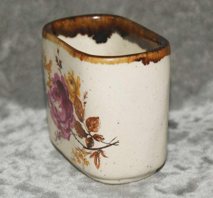 Stoneware floral toothpick holder