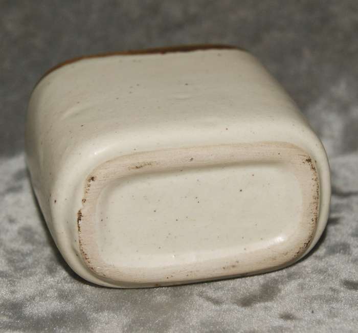 Stoneware floral toothpick holder