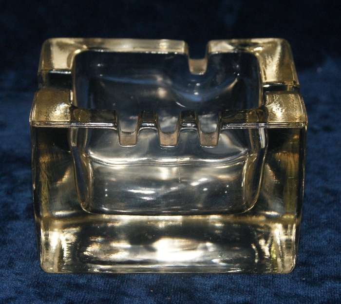 Vintage Arabia Finland ashtray