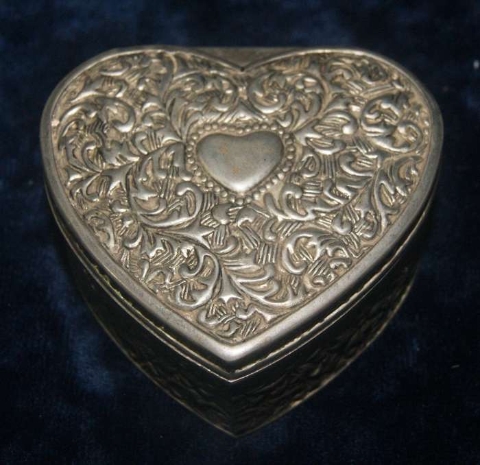 Silver plated high relief heart shaped trinket
