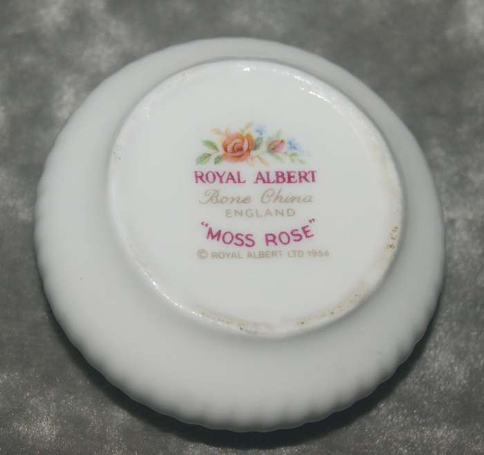 Royal Albert "Moss Rose" trinket box