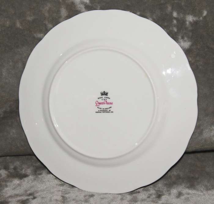 Queen Anne Blue Leaf side plate/ cake plate (5 of 5)