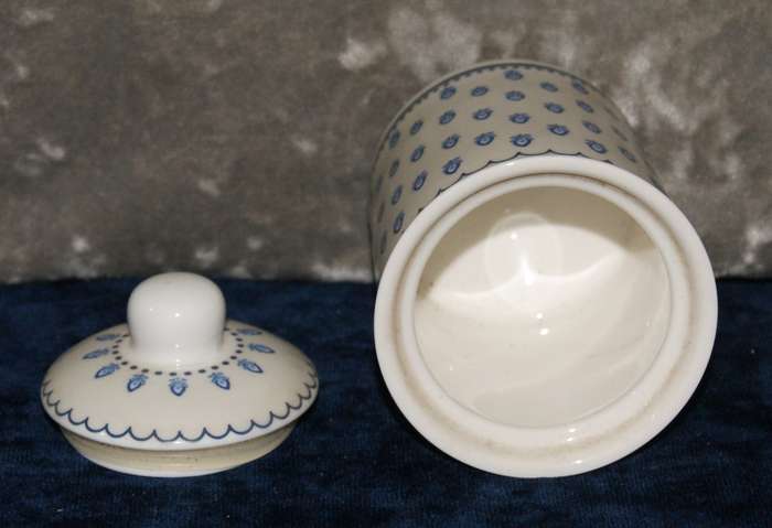 Finecasa "Blue Dream" lidded jar