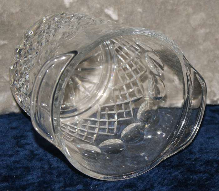 Cut crystal ice bucket