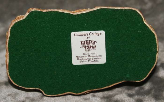Lilliput Lane "Cobblers Cottage" in original box