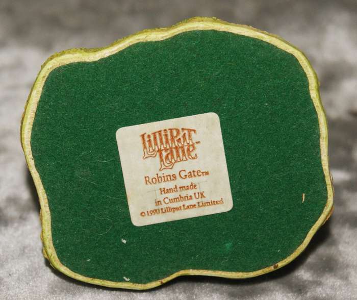 Lilliput Lane "Robins Gate" in original box
