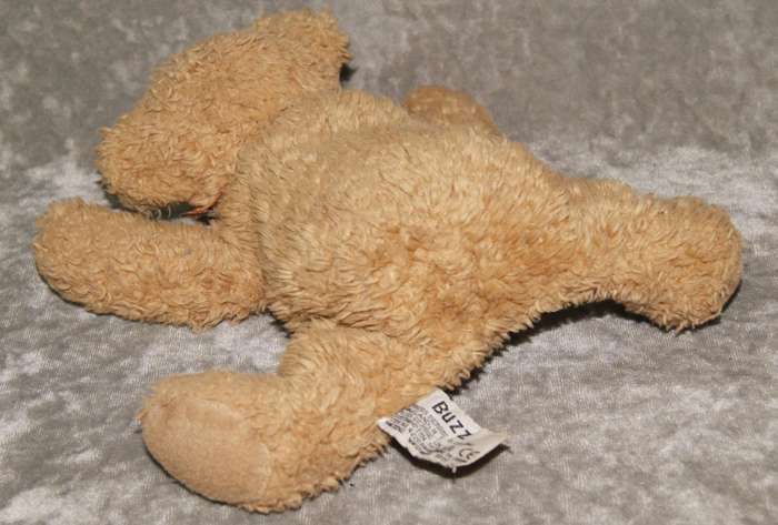 Plush Russ bear with bee on nose (damaged bee) @ Crazy R1 start