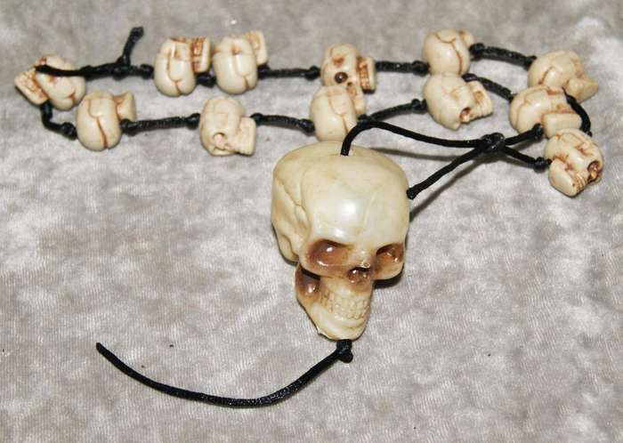 Skull necklace