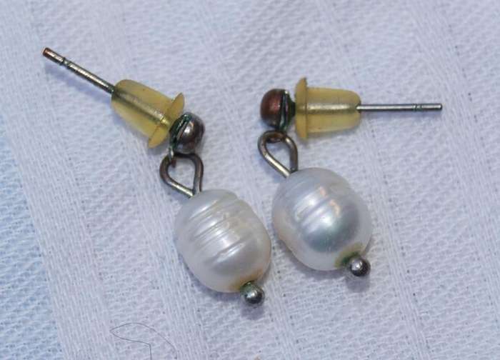 Vintage hand strung 5x8mm white freshwater pearl necklace with matching earrings