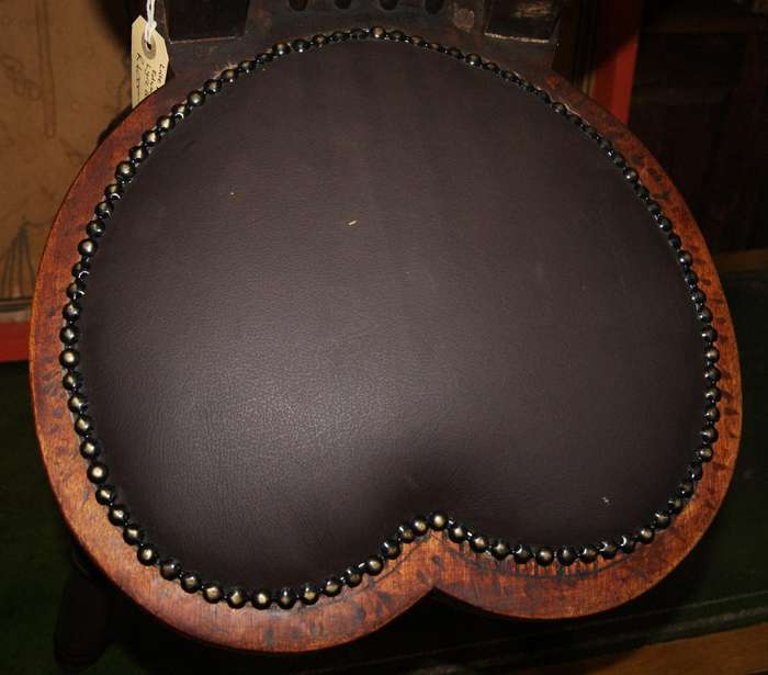 Late Victorian / Early Edwardian Mahogany Lyre-Back Chair with Leather Seat