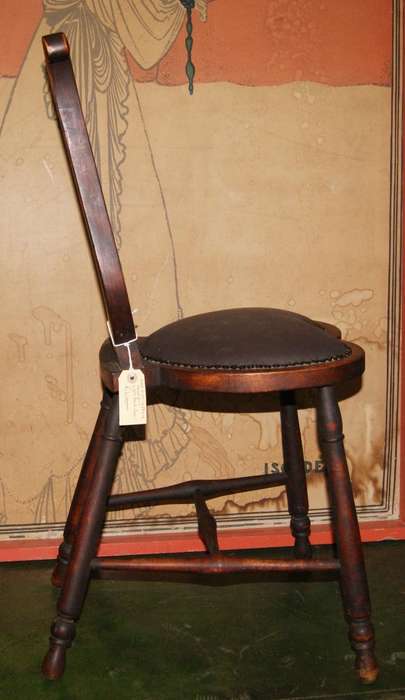 Late Victorian / Early Edwardian Mahogany Lyre-Back Chair with Leather Seat