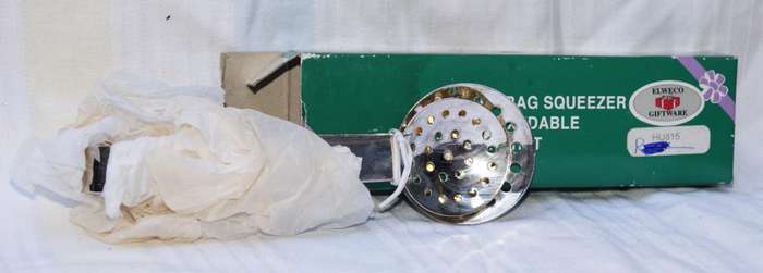 Vintage Elweco BONI Tea Bag Squeezer