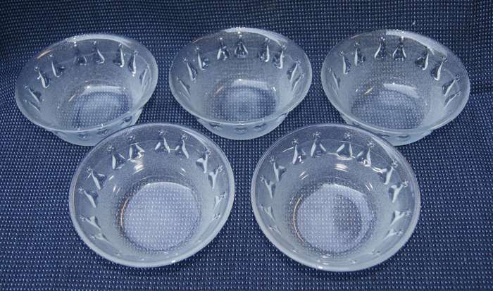 Set of 5 Vintage Moulded Glass Pudding Bowls  Textured Design