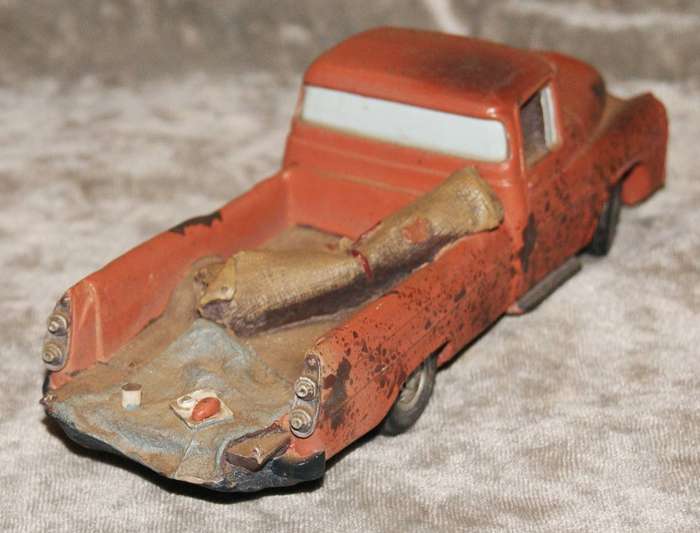 Decorative Vintage Bakkie Statue