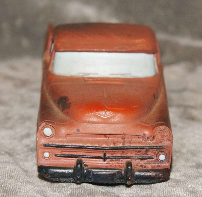 Decorative Vintage Bakkie Statue