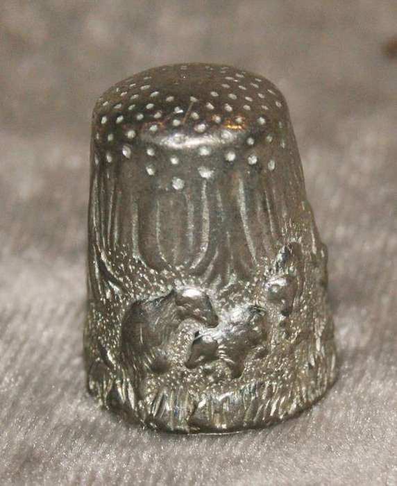 Vintage Pewter Thimble with Badger Motif