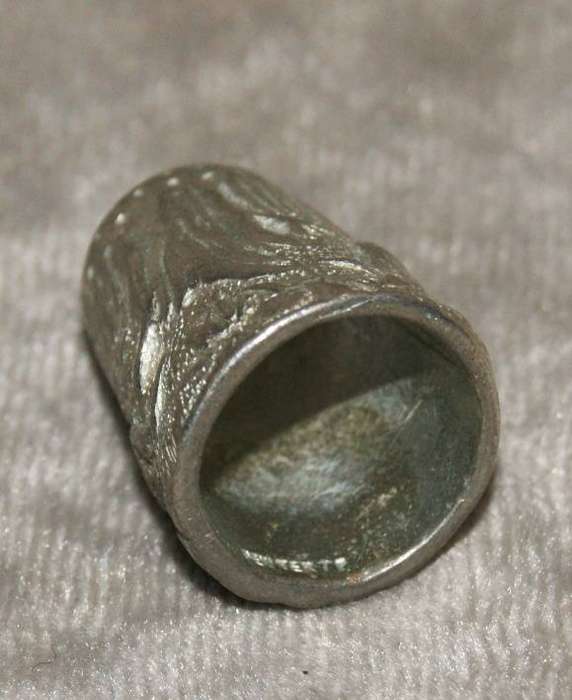 Vintage Pewter Thimble with Badger Motif