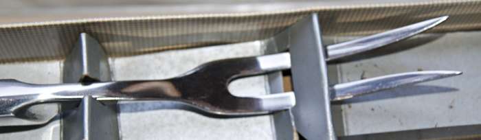 2 Piece Stainless Steel Hollow Ground Carving Set with Hollow Handles (unused)