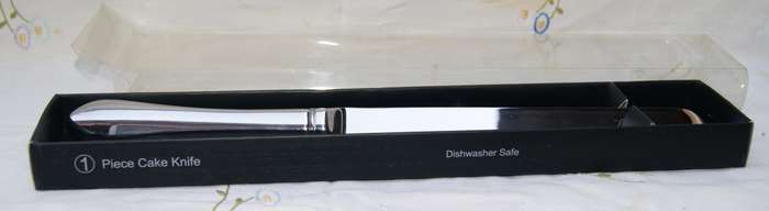 1 Piece Stainless Steel Cake Knife in Original Box (unused)