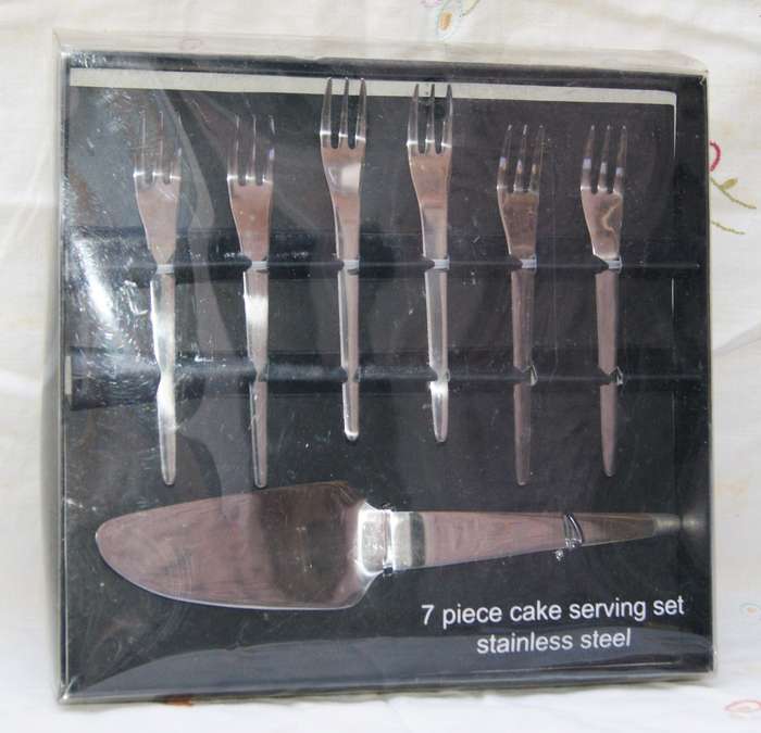 7 Piece Stainless Steel Cake Serving Set in Original Box (unused)