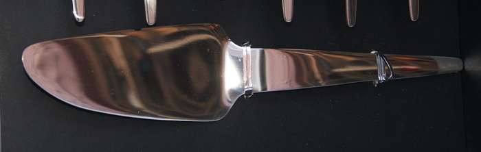 7 Piece Stainless Steel Cake Serving Set in Original Box (unused)