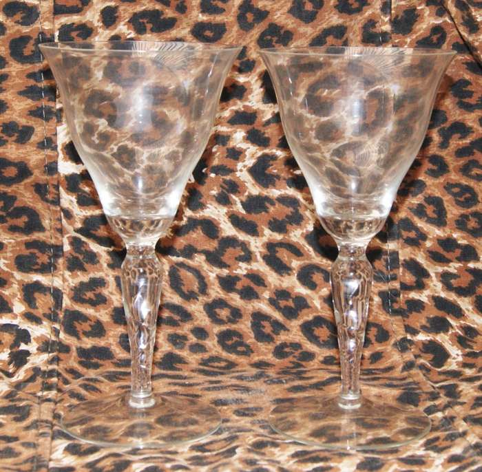 Wine Glass (2 available, bid per glass)