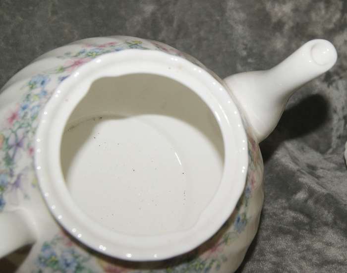 Stunning Wedgwood "Angela" Tea Set