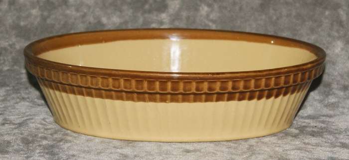 Vintage English pie dish