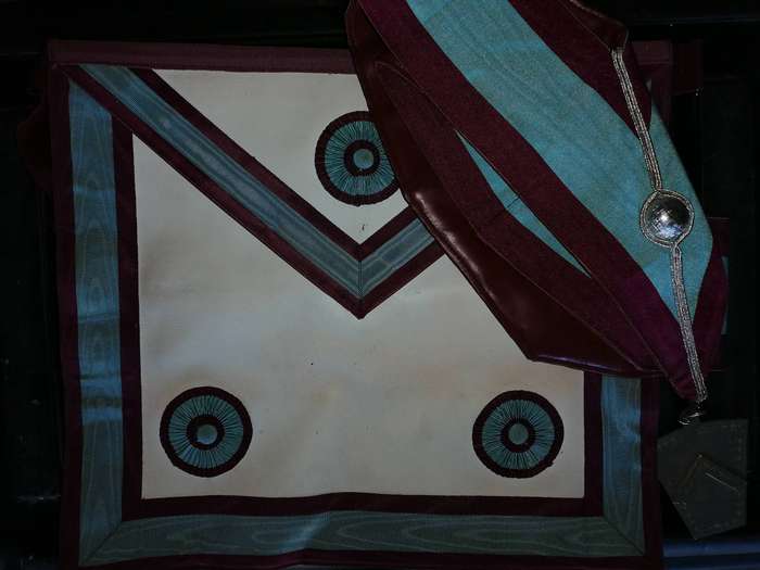 Masonic Mark master apron and sash