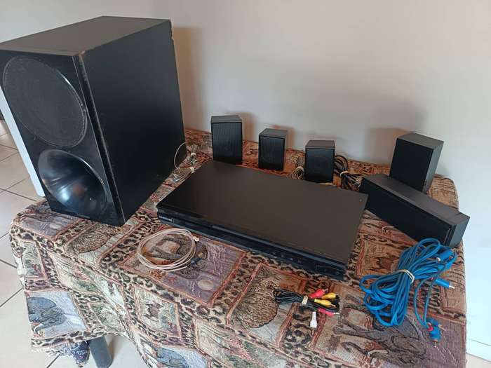 Samsung 5.1 Surround Sound Home Theatre System