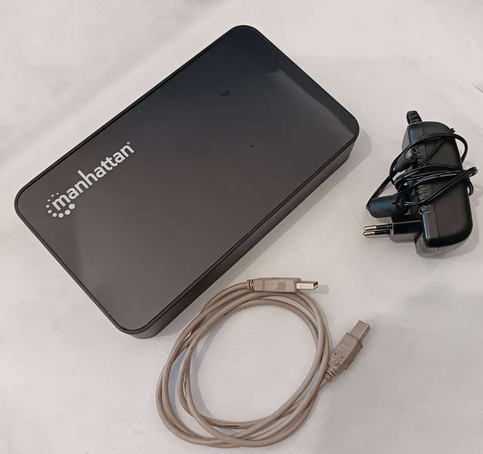 Manhattan External Drive Enclosure  SATA