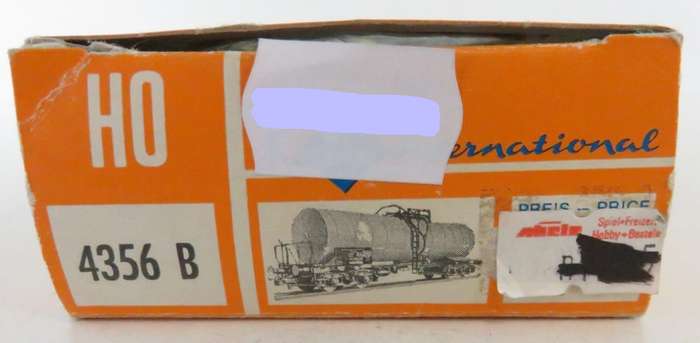 H0 gge 1/87  155 mm EU Tank Car (BP) dble. bogie, mint in orig.box Roco 4356B