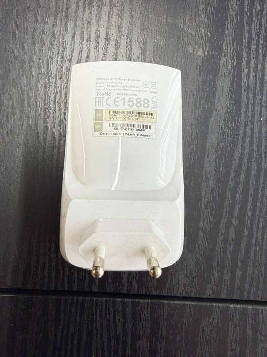 TP-Link TL-WA850RE  300Mbps Wi-Fi Range Extender  Easy Setup