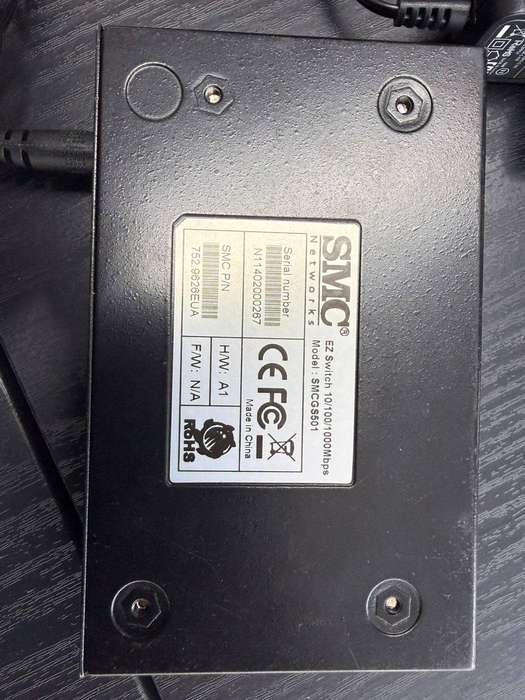 SMC Networks EZ Switch SMCGS501  5-Port Gigabit Ethernet Switch  1000Mbps