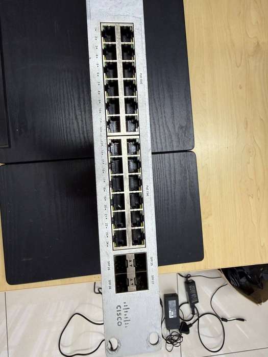  Cisco Meraki MS120-24P  24-Port Gigabit PoE Switch with 4 SFP Uplink Ports